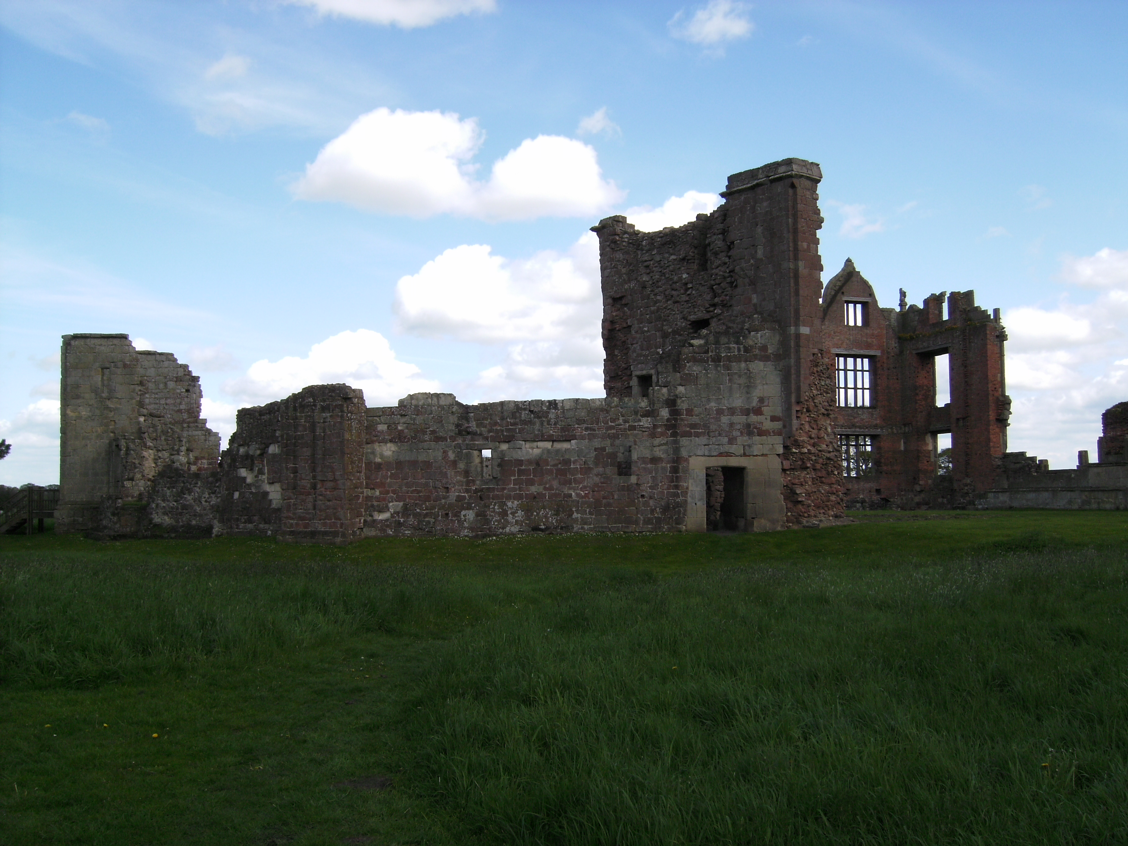 Moreton Corbet castle