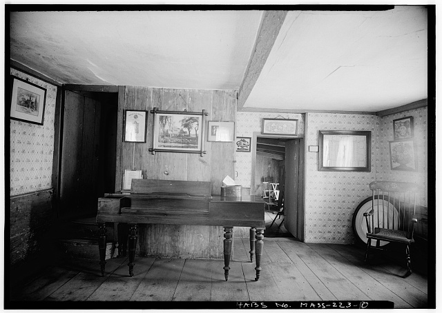 Photograph of a parlor in the Fairbanks House