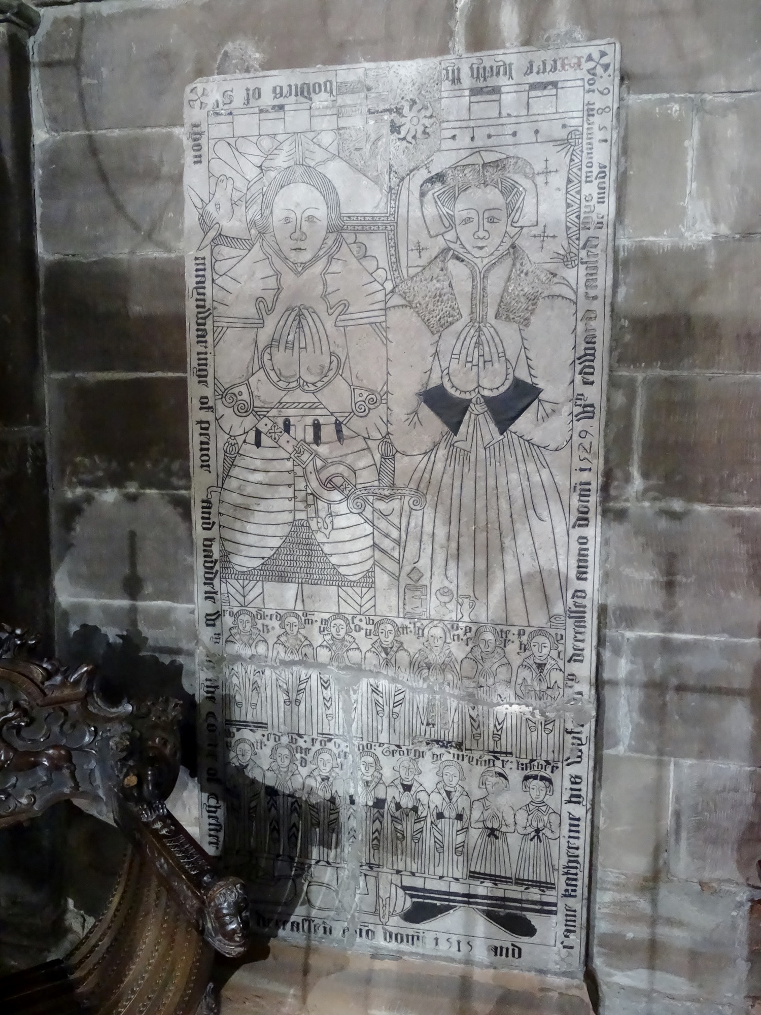 Memorial plaque of Sir John and Katherine (Honford) Mainwaring