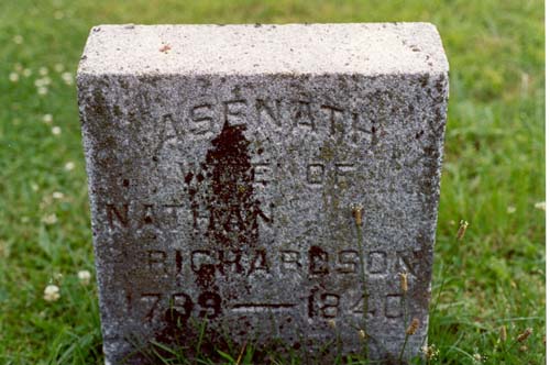 Gravestone of Asenath Richardson