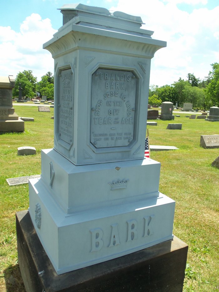Gravestone of Francis and Lucina Bark and their daughter, Olive