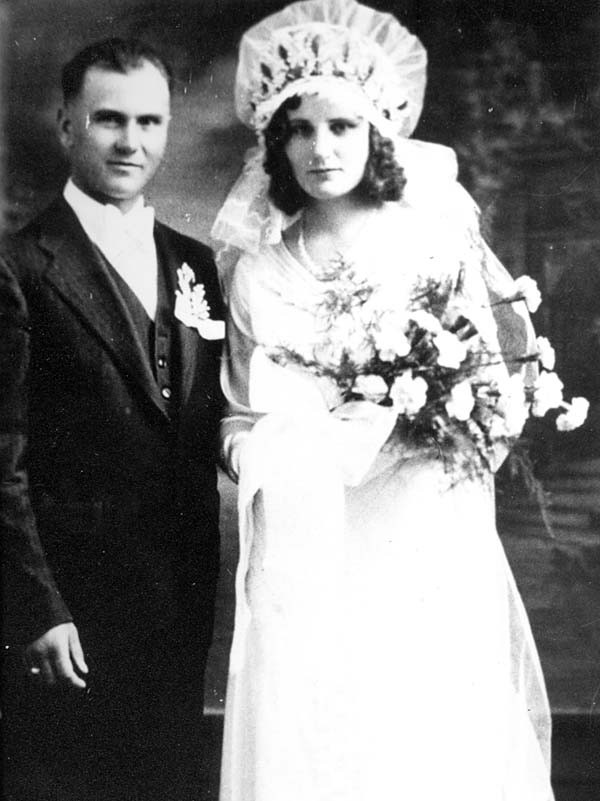Photo of Wendelin and Caroline (Applehans) Knoll