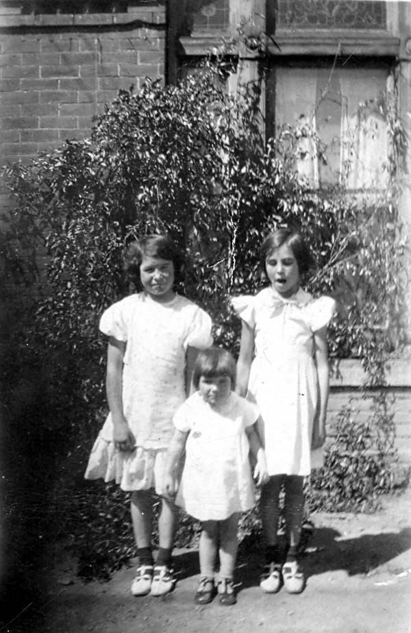 Josephine, Lorraine, and Florence Mahler