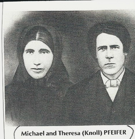 Photo of Michael and Theresa (Knoll) Pfeifer